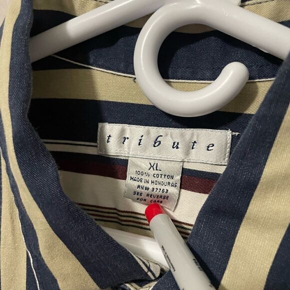 VINTAGE Tribute long sleeve button down - Picture 3 of 4